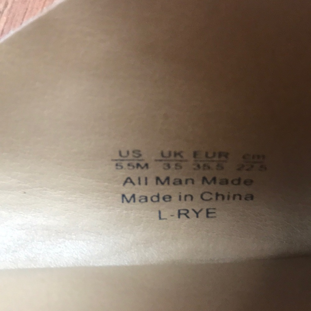 Franco Sarto Gold Slid on Sandals - Picture 7 of 7